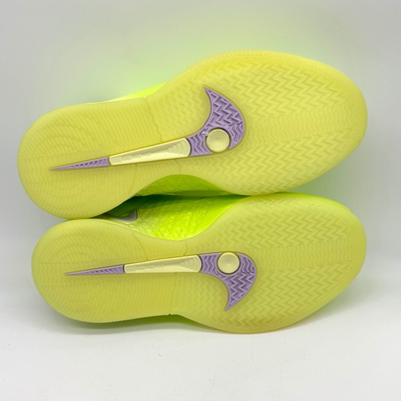 Nike Sabrina 2 Volt Lime Basketball Shoes Sz 6Y / 7.5 W New Sneaker HJ3905-700 - Picture 8 of 11